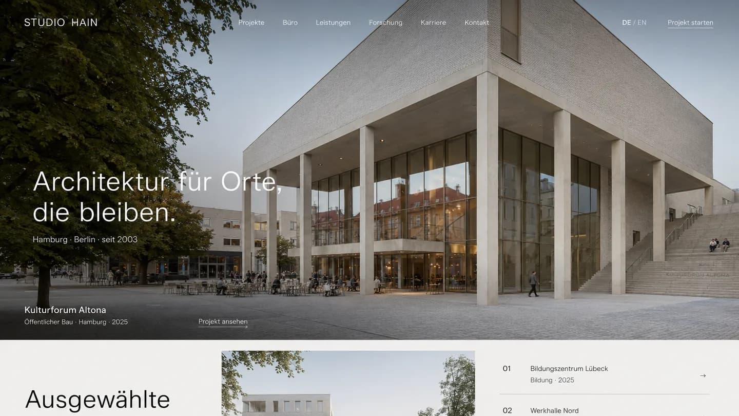 Beispielansicht für ein Architekturbüro: Vollflächiges Gebäudefoto im Kopfbereich, darunter eine Projektliste